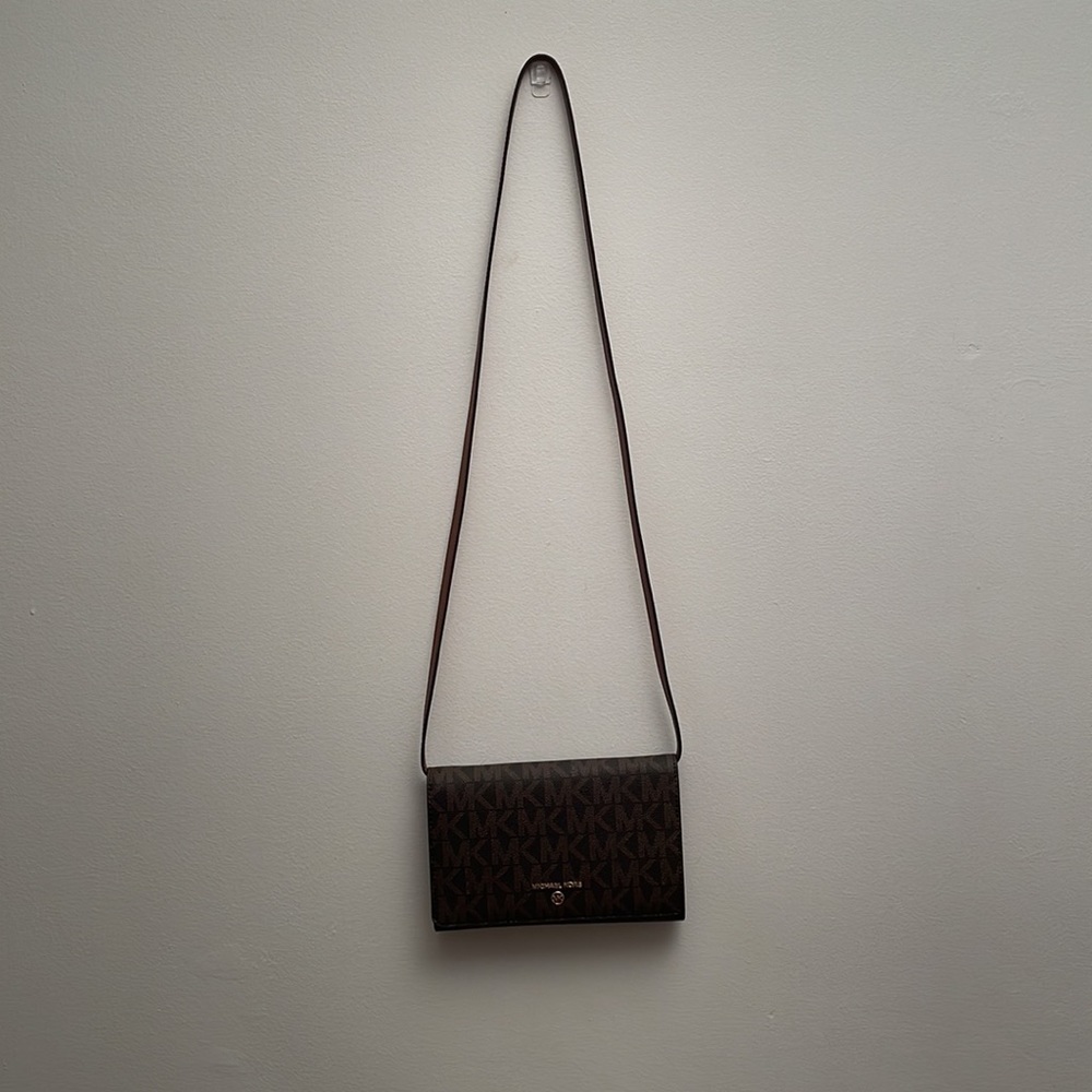 NWOT Michael Kors Crossbody Clutch Brown - Picture 2 of 5